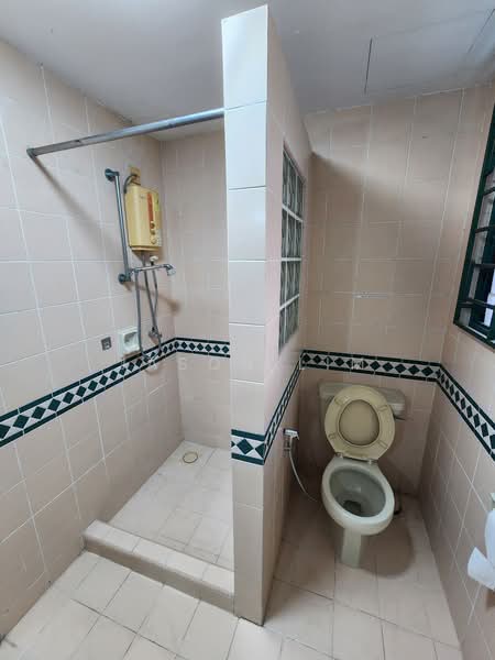Condominium for Rent at The Straits View Condominium - Jason Lim - Bathroom - PropertyGuru.com.my