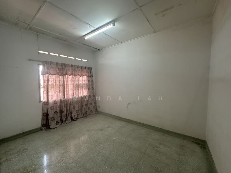 2-storey Terraced House for Sale in Petaling Jaya (Selangor) - Amanda Lau - Bedroom 3 (1st Floor) - PropertyGuru.com.my