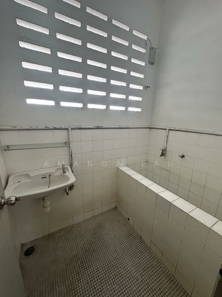 Rumah Teres 2 Tingkat untuk Dijual di Petaling Jaya (Selangor) - Amanda Lau - Bathroom - PropertyGuru.com.my