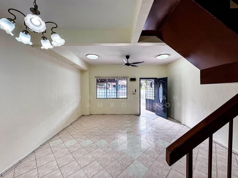 Bandar Tasik Puteri untuk Untuk Dijual - RM 340,000, Mac 2026 - Living Room - PropertyGuru.com.my