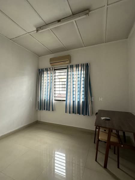 Rumah Teres 2 Tingkat untuk Disewa di PJS 10 - Allvin Teh - Interior - PropertyGuru.com.my