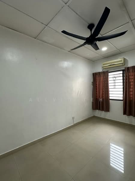 Rumah Teres 2 Tingkat untuk Disewa di PJS 10 - Allvin Teh - Interior - PropertyGuru.com.my
