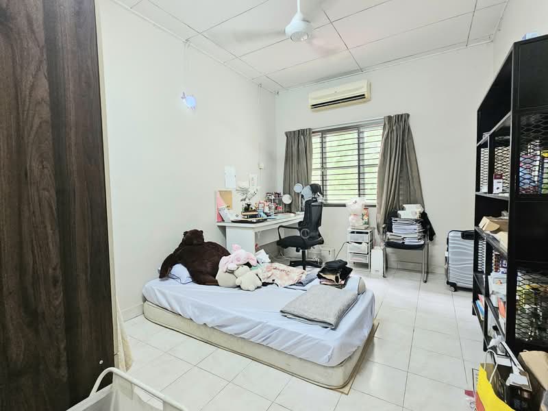 2-storey Terraced House for Sale in Taman Putra Prima (Puchong) - Wendy Chin - Bedroom - PropertyGuru.com.my