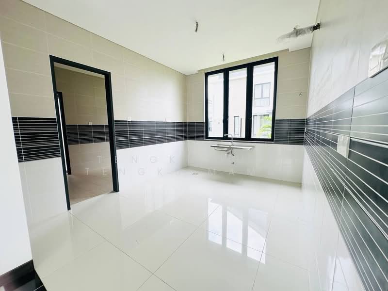 Bungalow for Sale in Kajang (Selangor) - Tengku June Tengku Mamat - Kitchen - PropertyGuru.com.my