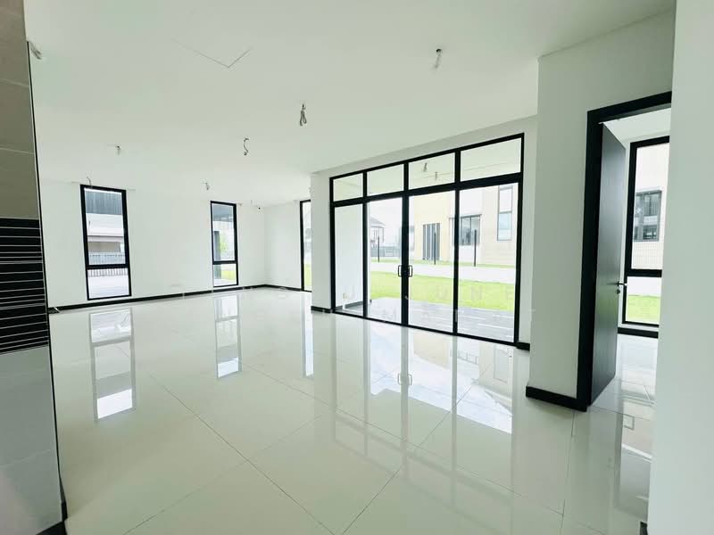 Bungalow for Sale in Kajang (Selangor) - Tengku June Tengku Mamat - Living Room - PropertyGuru.com.my