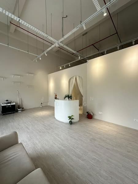 Shop for Rent in Gelang Patah (Johor) - Jesslyn Foong - Interior - PropertyGuru.com.my