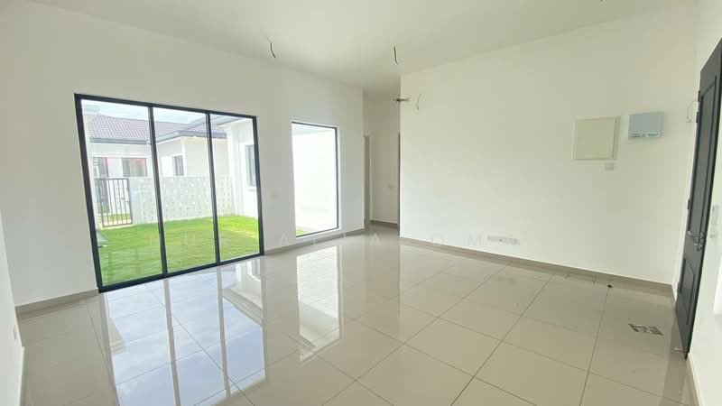 2-storey Terraced House for Sale in Kuala Selangor (Selangor) - Nur Alia Omar - Living Room - PropertyGuru.com.my