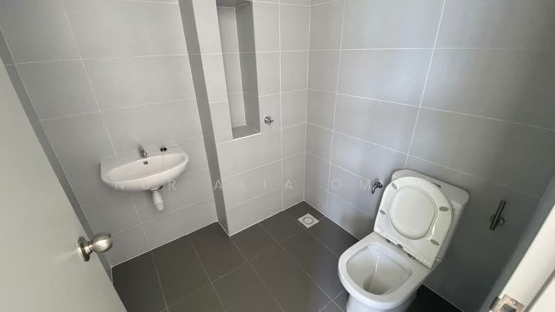 2-storey Terraced House for Sale in Kuala Selangor (Selangor) - Nur Alia Omar - Bathroom - PropertyGuru.com.my