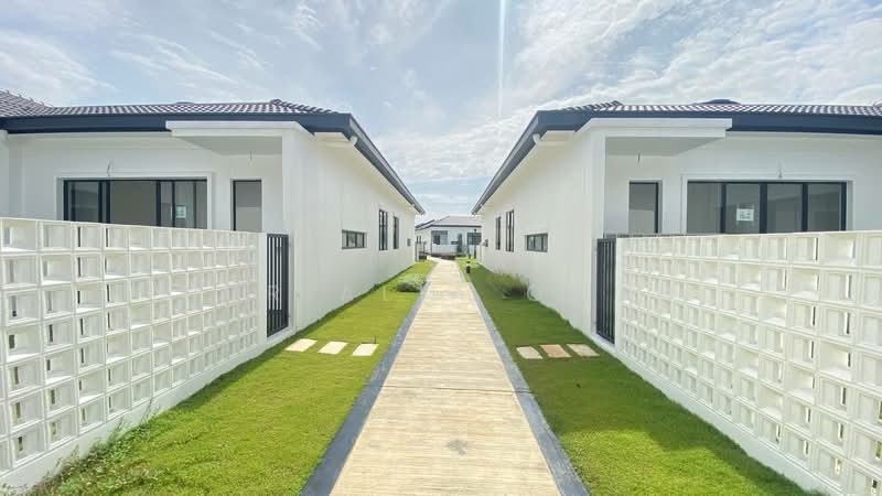 2-storey Terraced House for Sale in Kuala Selangor (Selangor) - Nur Alia Omar - Exterior - PropertyGuru.com.my
