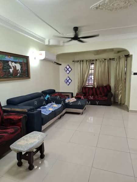 Kemuning Utama untuk Untuk Dijual - RM 525,000, Mac 2026 - Living Room - PropertyGuru.com.my
