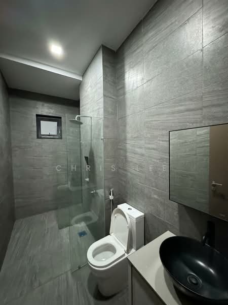 Semi-Detached House for Rent in Telok Panglima Garang (Selangor) - Chris Lee - Bathroom - PropertyGuru.com.my