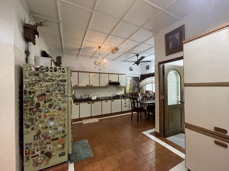 Bungalow for Sale in Bukit Gasing (Petaling Jaya) - Francis Soh - Kitchen - PropertyGuru.com.my