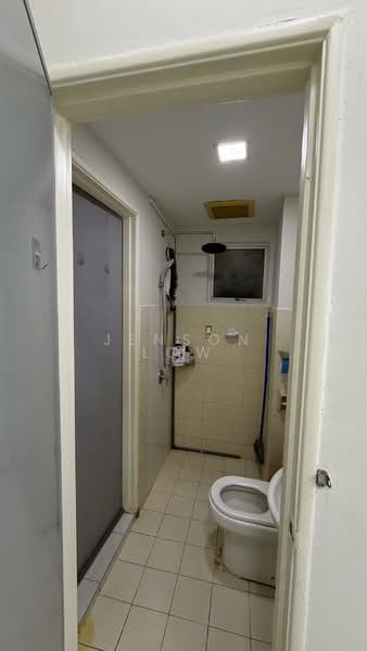 Forest Green untuk Untuk Disewa - RM 600 /bulan, Mac 2026 - Bathroom - PropertyGuru.com.my