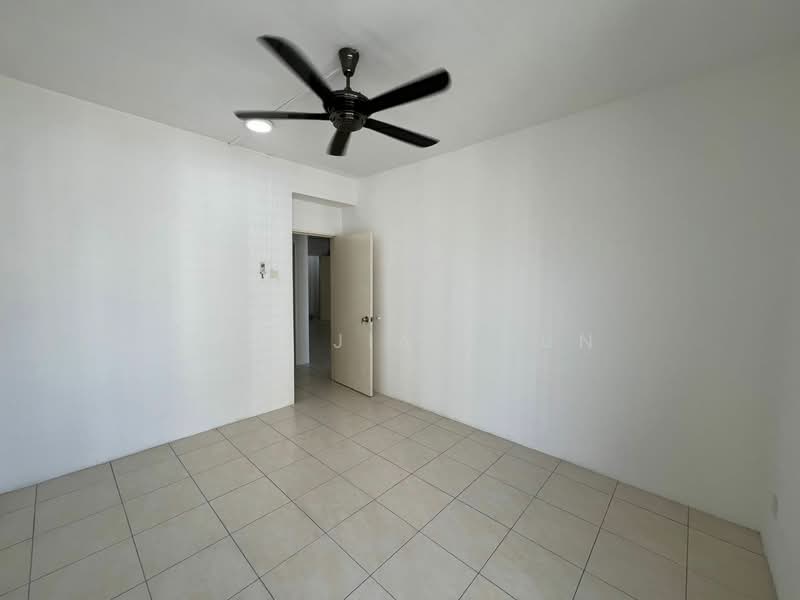 Condominium for Rent at Platinum Lake PV 13 - Wan Jia Shun - Interior - PropertyGuru.com.my