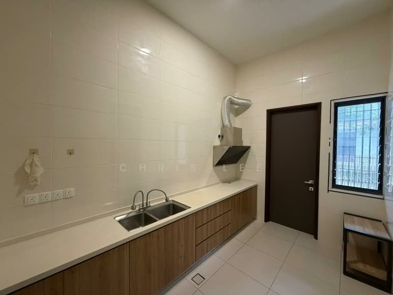 Semi-Detached House for Rent in Telok Panglima Garang (Selangor) - Chris Lee - Kitchen - PropertyGuru.com.my