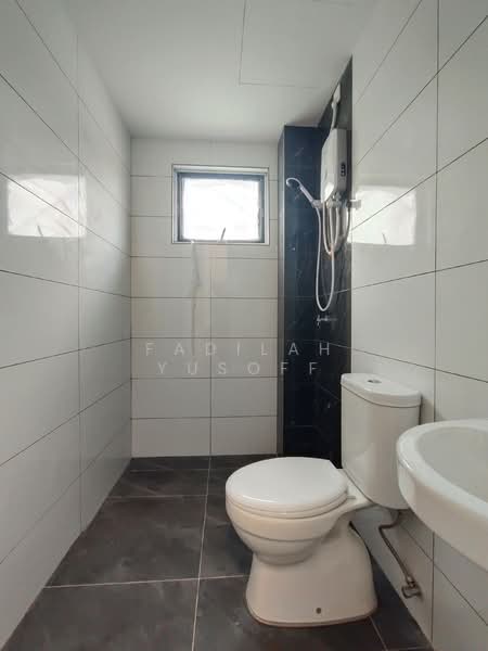 Vista Sungai Ramal untuk Untuk Dijual - RM 321,000, Mac 2026 - Bathroom - PropertyGuru.com.my