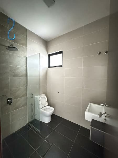 Semi-Detached House for Rent in Telok Panglima Garang (Selangor) - Chris Lee - Bathroom - PropertyGuru.com.my
