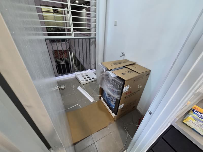 The Zizz @ Damansara North untuk Untuk Disewa - RM 1,700 /bulan, Mac 2026 - Yard with Washing Machine - PropertyGuru.com.my