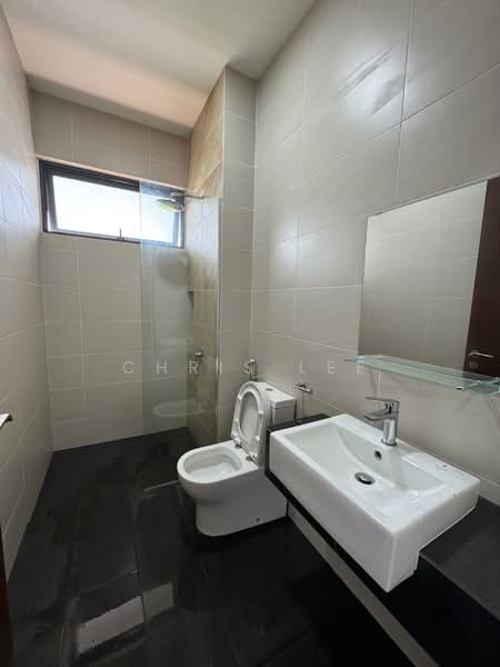 Semi-Detached House for Rent in Telok Panglima Garang (Selangor) - Chris Lee - Bathroom - PropertyGuru.com.my