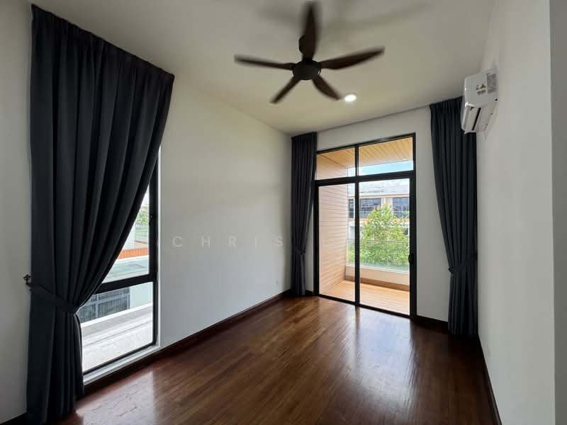 Semi-Detached House for Rent in Telok Panglima Garang (Selangor) - Chris Lee - Balcony - PropertyGuru.com.my
