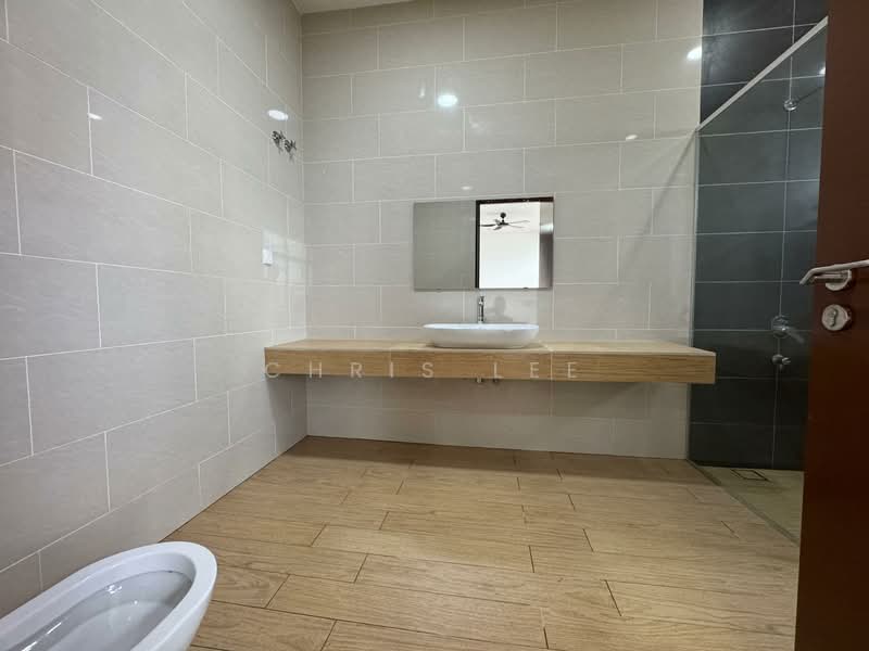 Semi-Detached House for Rent in Telok Panglima Garang (Selangor) - Chris Lee - Bathroom - PropertyGuru.com.my