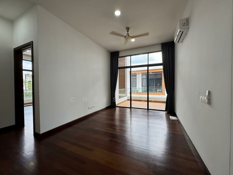 Semi-Detached House for Rent in Telok Panglima Garang (Selangor) - Chris Lee - Balcony - PropertyGuru.com.my