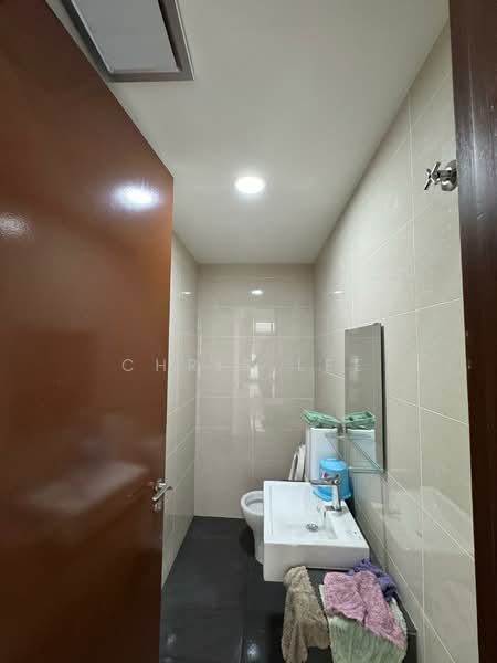Semi-Detached House for Rent in Telok Panglima Garang (Selangor) - Chris Lee - Bathroom - PropertyGuru.com.my