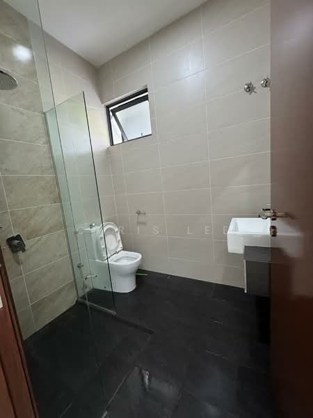 Semi-Detached House for Rent in Telok Panglima Garang (Selangor) - Chris Lee - Bathroom - PropertyGuru.com.my