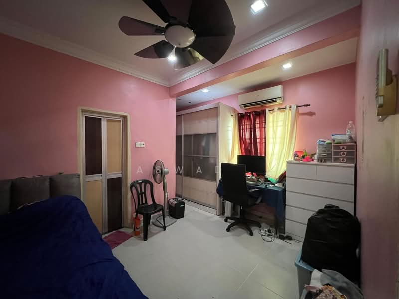 Taman Pauh, Permatang Pauh, Bukit Mertajam untuk Untuk Dijual - RM 450,000, Mac 2026 - Bedroom - PropertyGuru.com.my