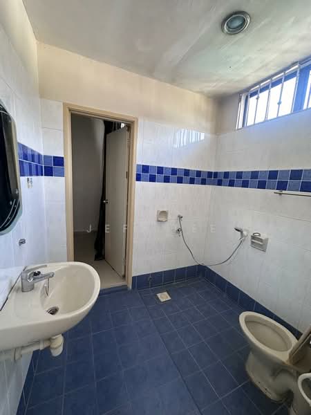 Taman Desa Tebrau untuk Untuk Dijual - RM 788,000, Mac 2026 - Bathroom - PropertyGuru.com.my