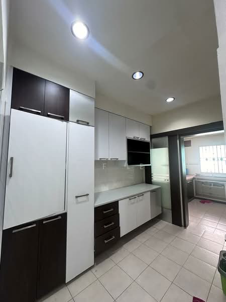 Taman Desa Tebrau untuk Untuk Dijual - RM 788,000, Mac 2026 - Kitchen - PropertyGuru.com.my