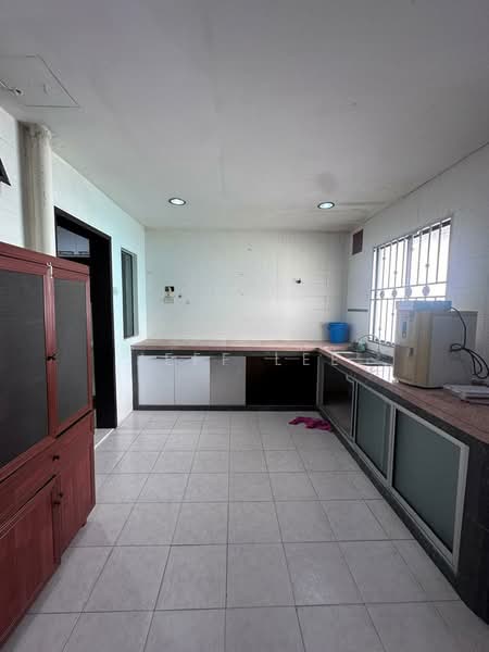 Terraced House for Rent in Johor Bahru (Johor) - Jeff Lee - Kitchen - PropertyGuru.com.my
