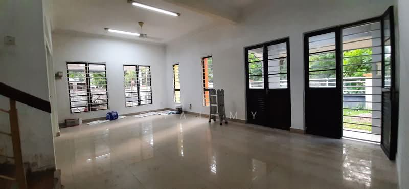 2-storey Terraced House for Sale in Bandar Kinrara (Selangor) - CHAI MY - Living Room - PropertyGuru.com.my