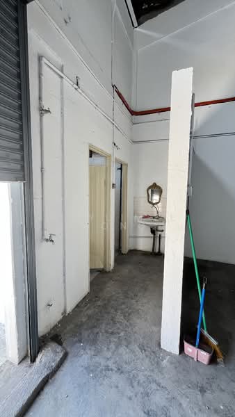 Terrace Factory for Sale in Taman Kajang Utama (Kajang) - Maylimee Wong - Interior - PropertyGuru.com.my