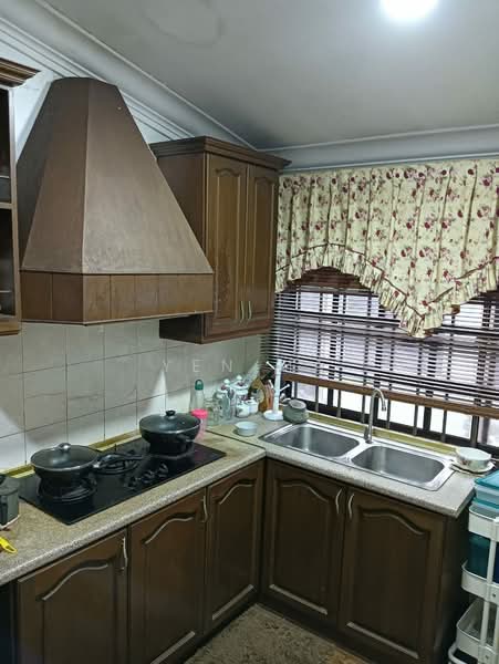 Taman Pelangi Indah untuk Untuk Dijual - RM 650,000, Mac 2026 - Kitchen - PropertyGuru.com.my