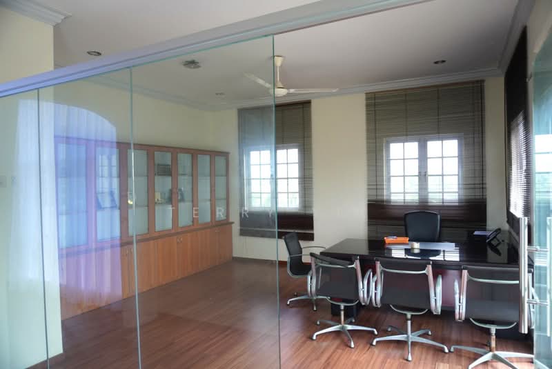 Bungalow for Rent in Country Heights (Kajang) - Terry Yee - Study - PropertyGuru.com.my