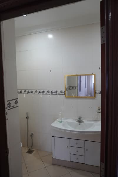 Bungalow for Rent in Country Heights (Kajang) - Terry Yee - Bathroom - PropertyGuru.com.my