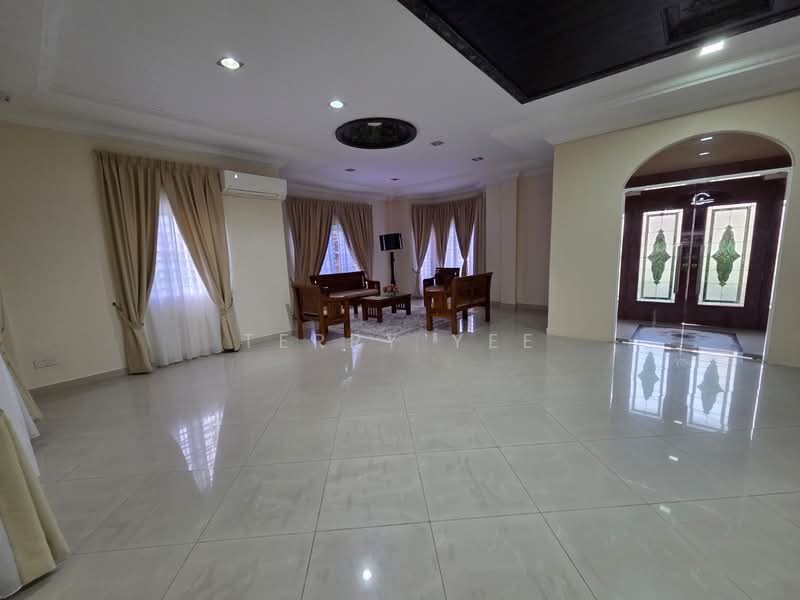 Bungalow for Rent in Country Heights (Kajang) - Terry Yee - Living Room - PropertyGuru.com.my