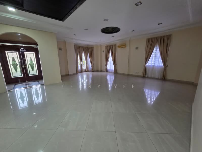 Bungalow for Rent in Country Heights (Kajang) - Terry Yee - Living Room - PropertyGuru.com.my