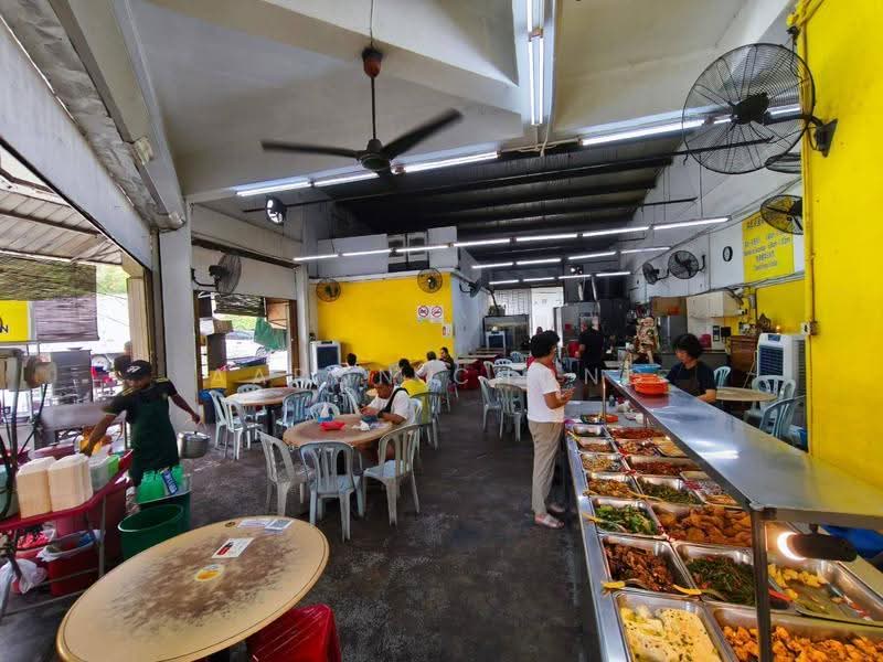 Factory for Sale in Taman Perindustrian Bukit Serdang (Seri Kembangan) - Aaron Chong - Interior - PropertyGuru.com.my