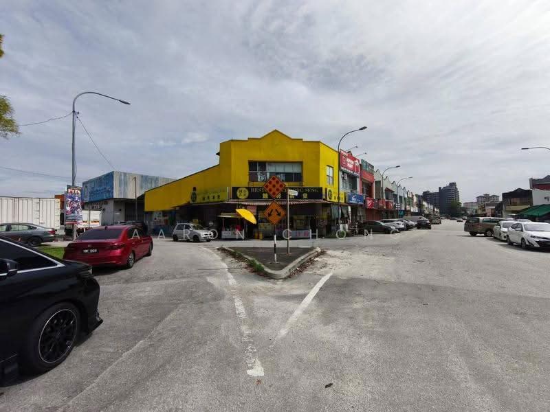 Factory for Sale in Taman Perindustrian Bukit Serdang (Seri Kembangan) - Aaron Chong - Exterior - PropertyGuru.com.my