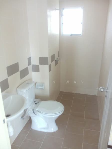 Seri Mutiara untuk Untuk Disewa - RM 1,000 /bulan, Mac 2026 - Bathroom - PropertyGuru.com.my