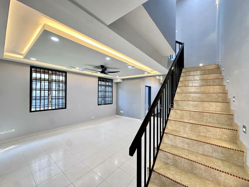 2-storey Terraced House for Sale in Bukit Indah (Iskandar Puteri (Nusajaya)) - Seven Kong - Living Room - PropertyGuru.com.my