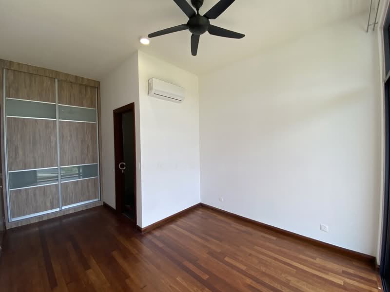 Semi-Detached House for Rent in Telok Panglima Garang (Selangor) - Chris Lee - Bedroom - PropertyGuru.com.my
