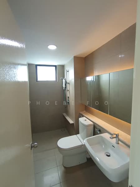 Condominium for Rent at The WaterEdge (Pinggiran Air) - Phoebe Foo - Bathroom - PropertyGuru.com.my