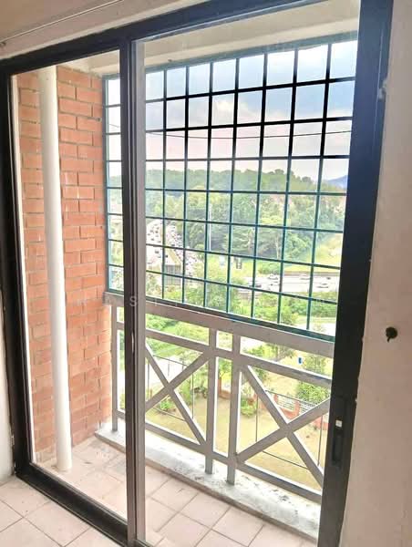 Condominium for Rent at Evergreen Park Acorn & Hazel - Hasif Ludin - Balcony - PropertyGuru.com.my