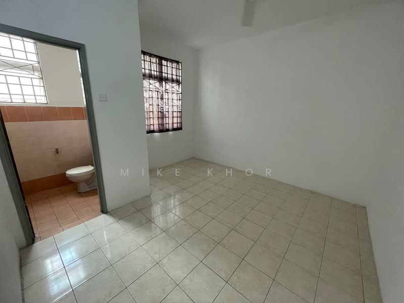 Bayu Villa untuk Untuk Disewa - RM 1,200 /bulan, Mac 2026 - Bathroom - PropertyGuru.com.my