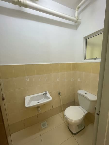 Bayu Villa untuk Untuk Disewa - RM 1,200 /bulan, Mac 2026 - Bathroom - PropertyGuru.com.my
