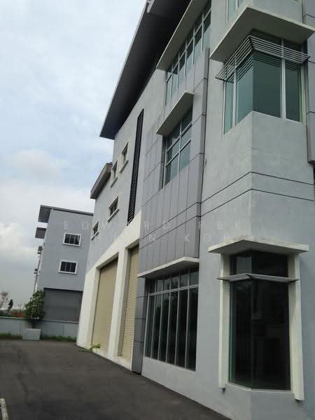 Semi-D Factory for Sale in Subang Jaya (Selangor) - Edward Pek Thian Kor - Exterior - PropertyGuru.com.my