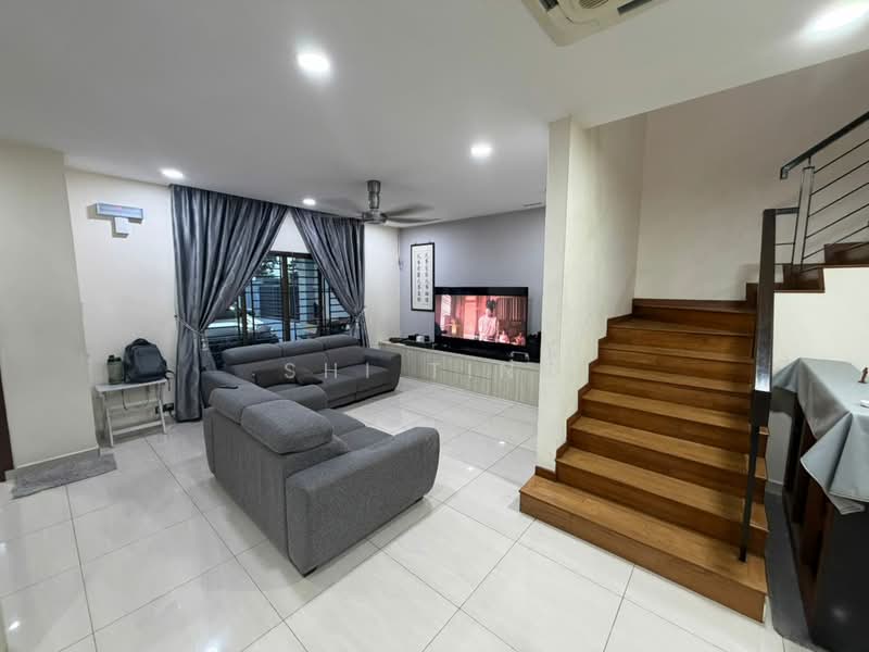 Cluster House for Sale in Taman Adda Heights (Tebrau) - Shi Ting - Living Room - PropertyGuru.com.my